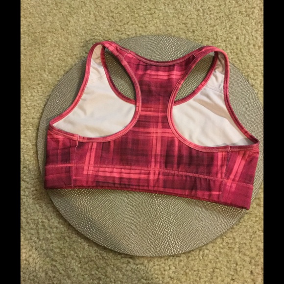 Nike Medium Sports Bra 💪🏽 - Picture 2 of 2