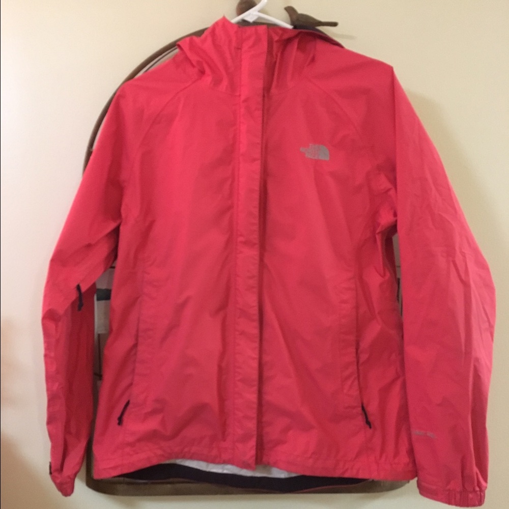 Women's Northface raincoat