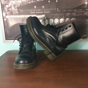 Black Noir 1460 W Doc Martens