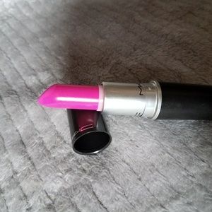 MAC - candy yum-yum matte lipstick