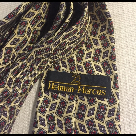 Nieman Marcus Vintage Silk Necktie - Picture 3 of 4