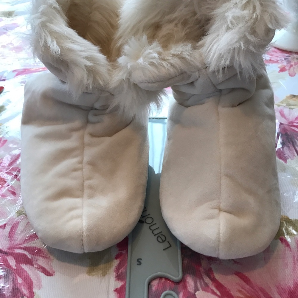 Lemon Booties - Picture 2 of 3