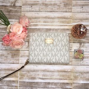 Michael Kors mini tablet wristlet!