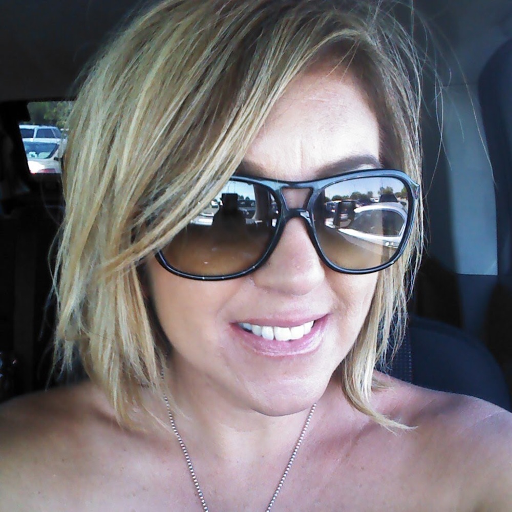 Meet your Posher, Lorena