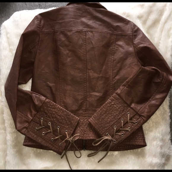 Brown faux leather jacket. NWOT. Medium - Picture 4 of 4