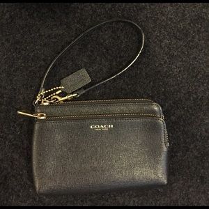🖤Coach wristlet