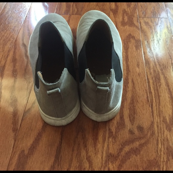 Vince knock off low tops. - Picture 2 of 3