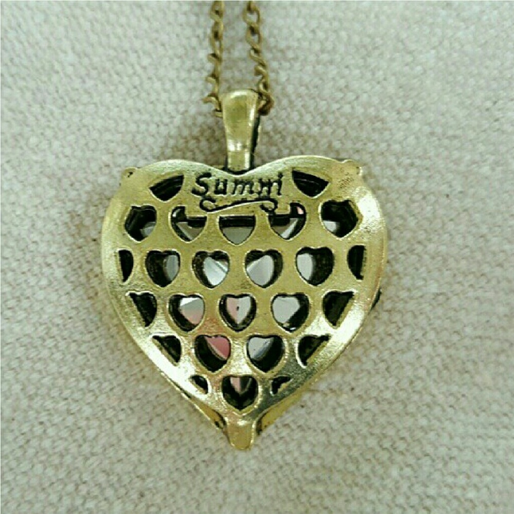 🔴Last 1🔴 Heart Angel Wings Necklace NWOT - Picture 3 of 5