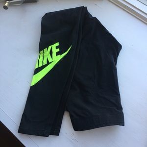 NIKE Leg-A-See Women's Just Do It Leggings in S/P