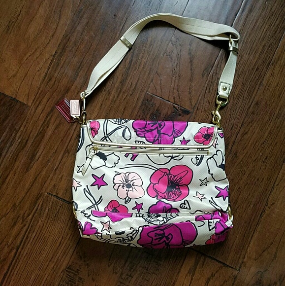 Coach Poppy Messenger Bag - Picture 6 of 6