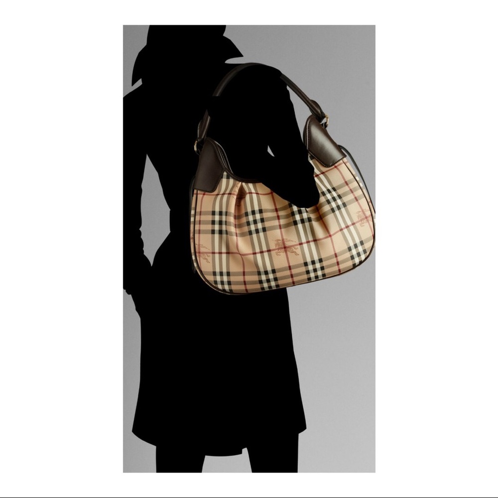 🎉HP🎉 Burberry Hobo