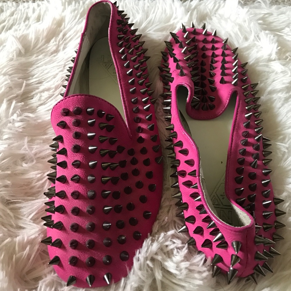 UNIF The Hellraiser Pink/Silver 8