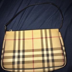 Authentic Burberry Nova Check mini pochette