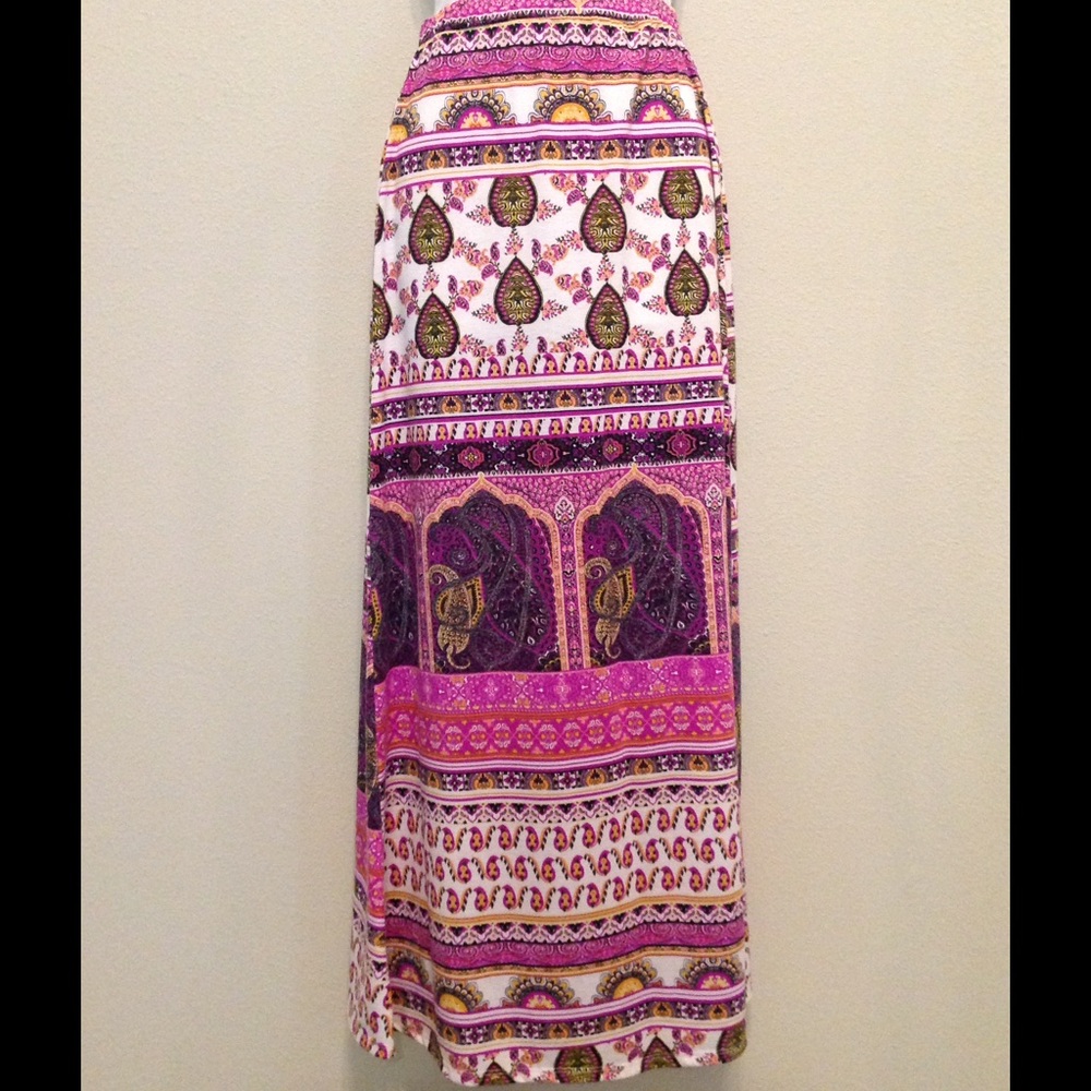 NWOT Maxi Skirt Medium