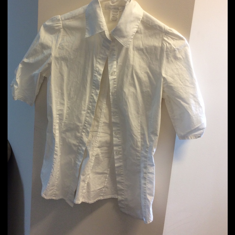 Fitted white button down shirt