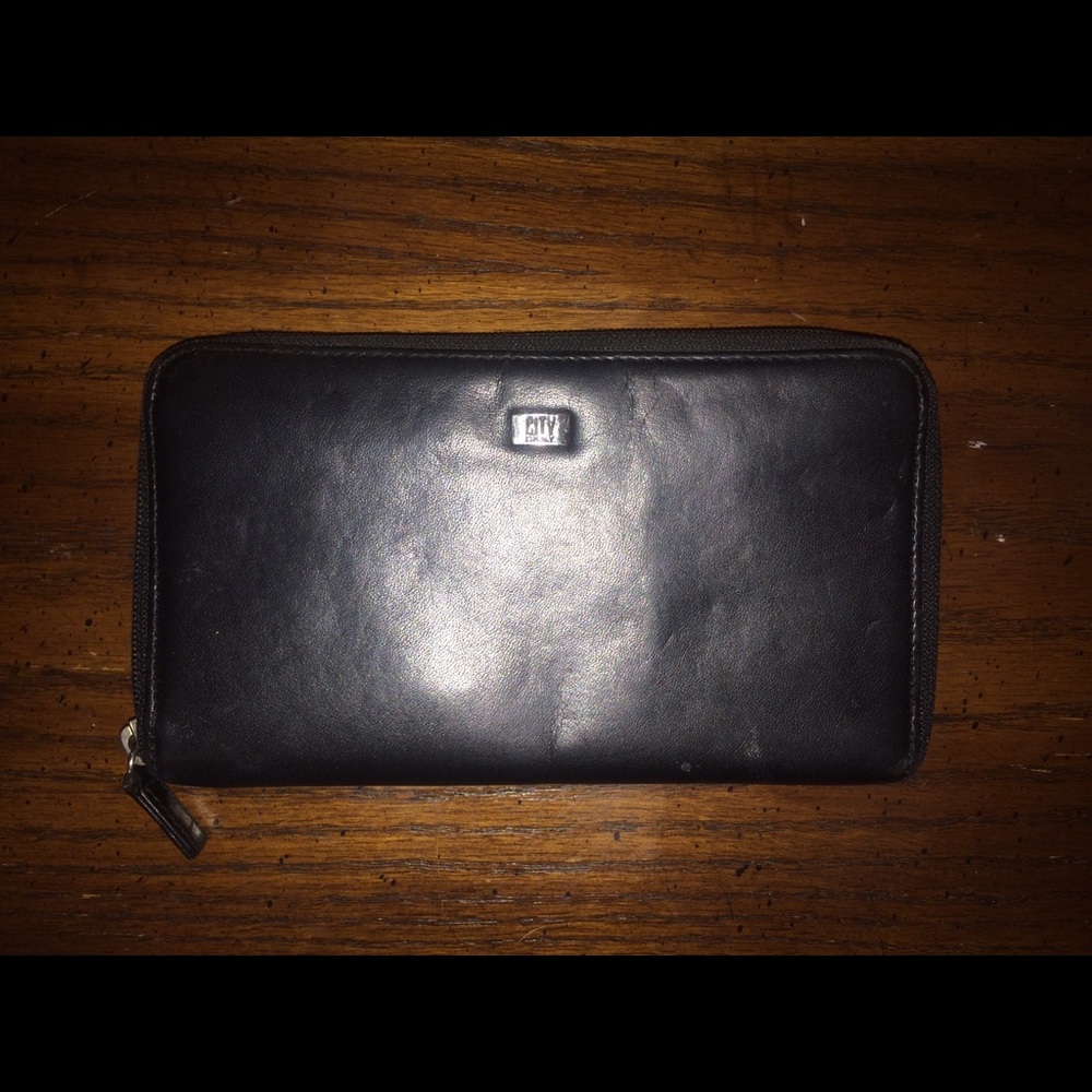 City DKNY wallet