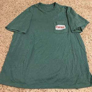 Vineyard vines t shirt