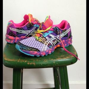 Asics Gel-Noosa Tri 8 sneakers size 7