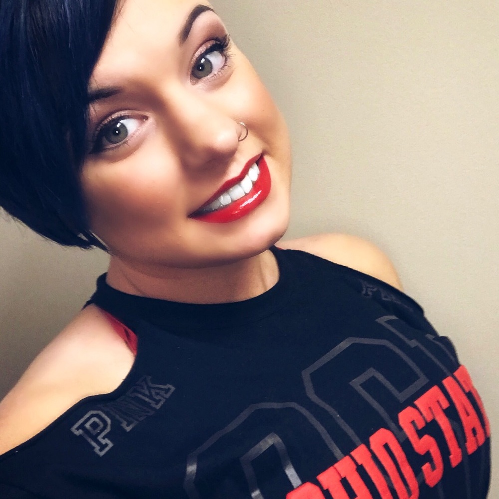 Meet your Posher, Alexandra