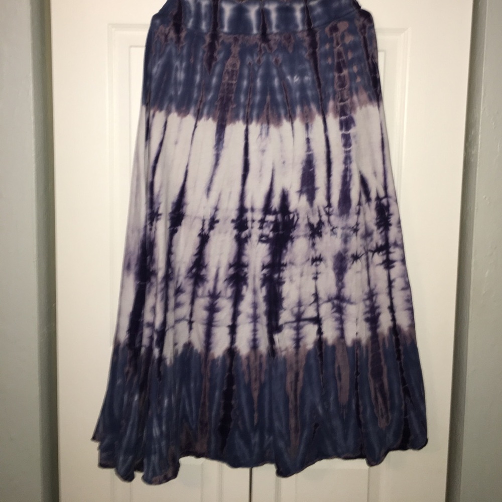 Maxi skirt.