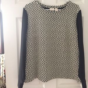 Shirt with grey and black design