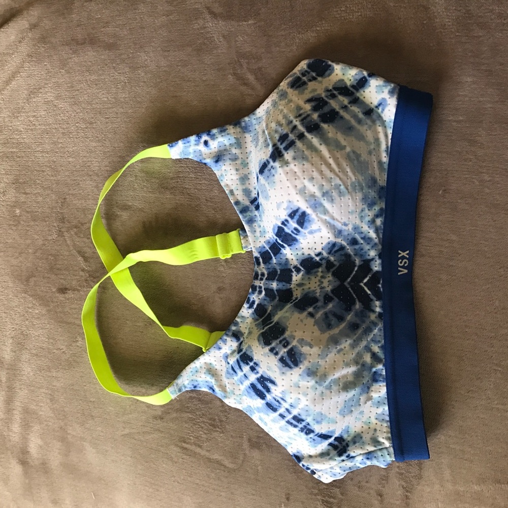 Sports bra