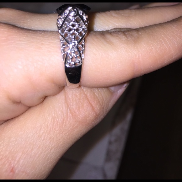 Brown gem and silver ring. Size 7 - Picture 2 of 2