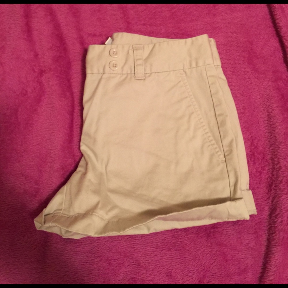 Vineyard Vines shorts