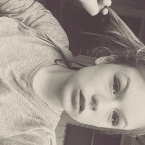 Meet your Posher, Shea