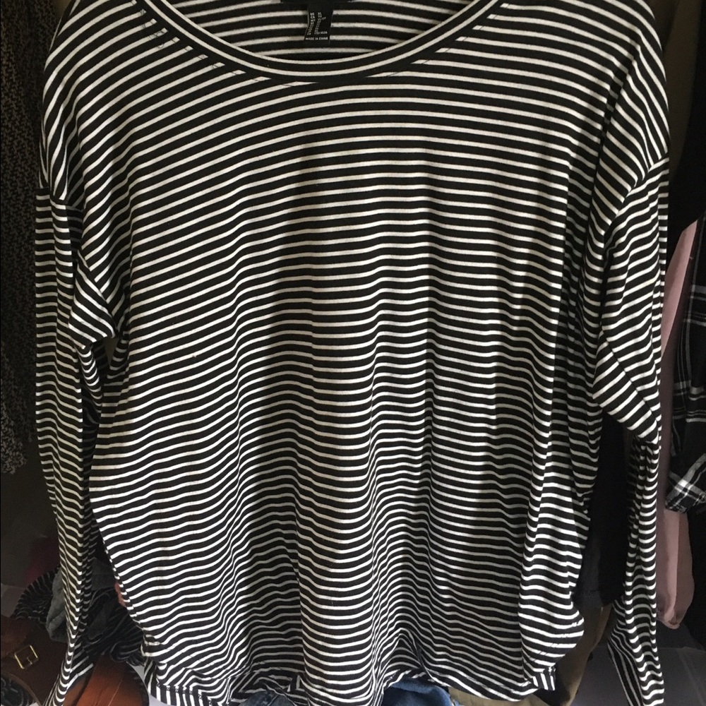 Black and White Striped Longsleeve