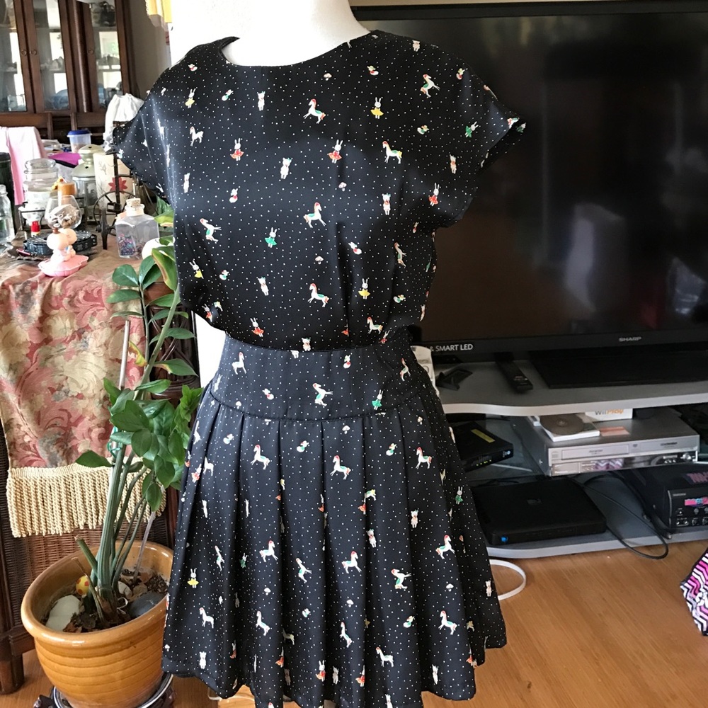 Super cute characters dress from Korea! SZ XS/S - Picture 4 of 8