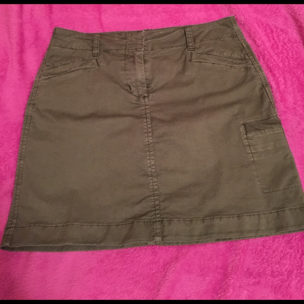 Vineyard Vines skirt