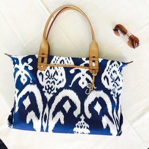 STELLA & DOT  How Does She Do It Bag-Navy IKAT