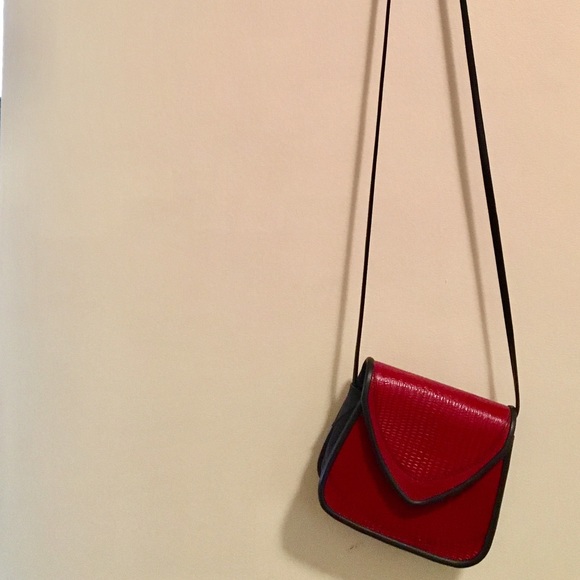 Top Grain Leather Red & Black Cross Body Bag - Picture 1 of 6