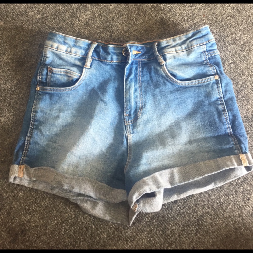 Zara light wash high waist short