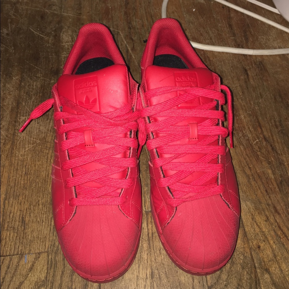 Pharrell Adidas All Red