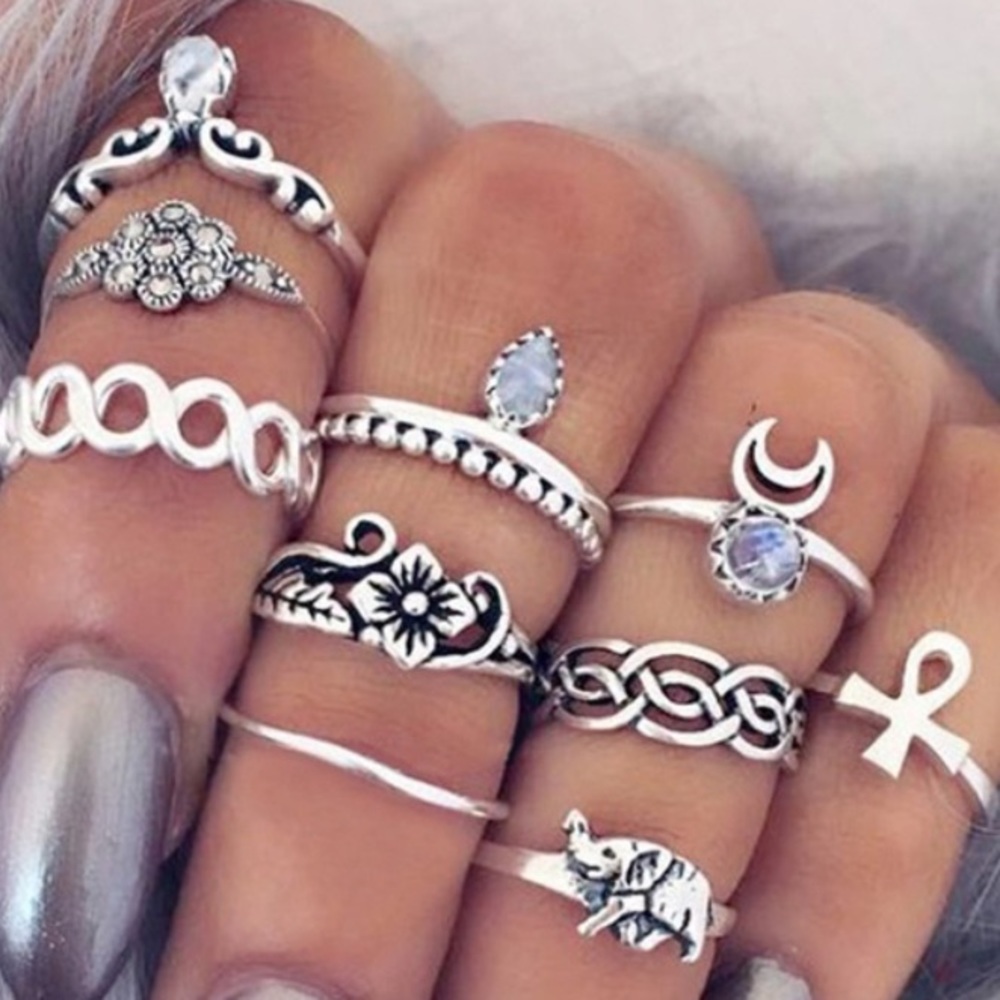 💥1 HOUR SALE💥TEN PIECE midi ring set 💎