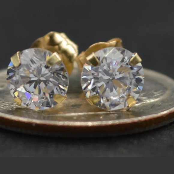SALE๐1Ct Simulated Diamond 14K Gold Martini Studs - Picture 5 of 5
