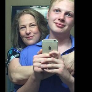 Meet your Posher, Teresa