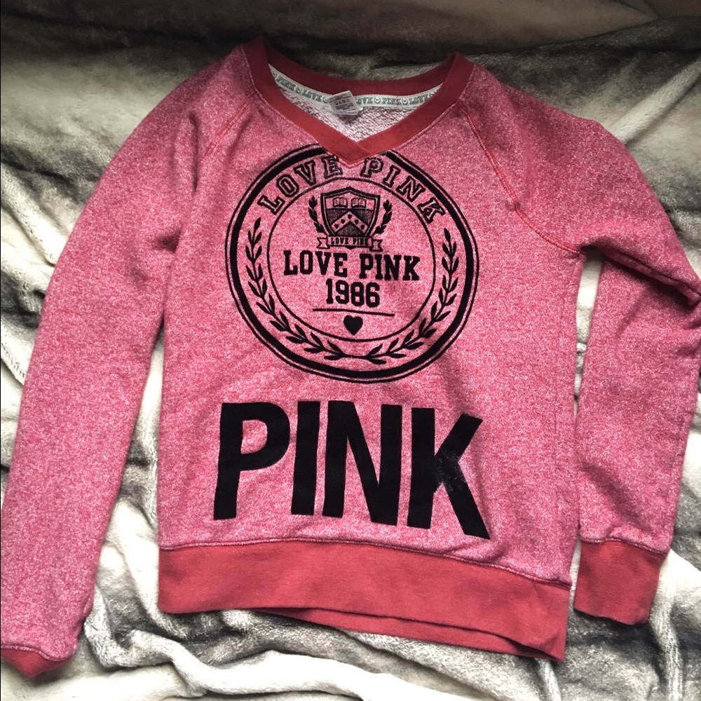 VS PINK Pullover