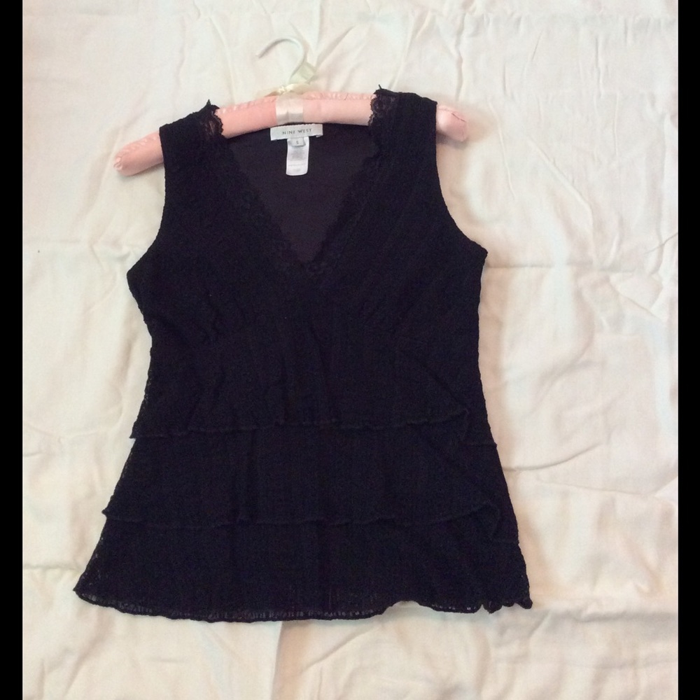 Nine West V neck top - lace details