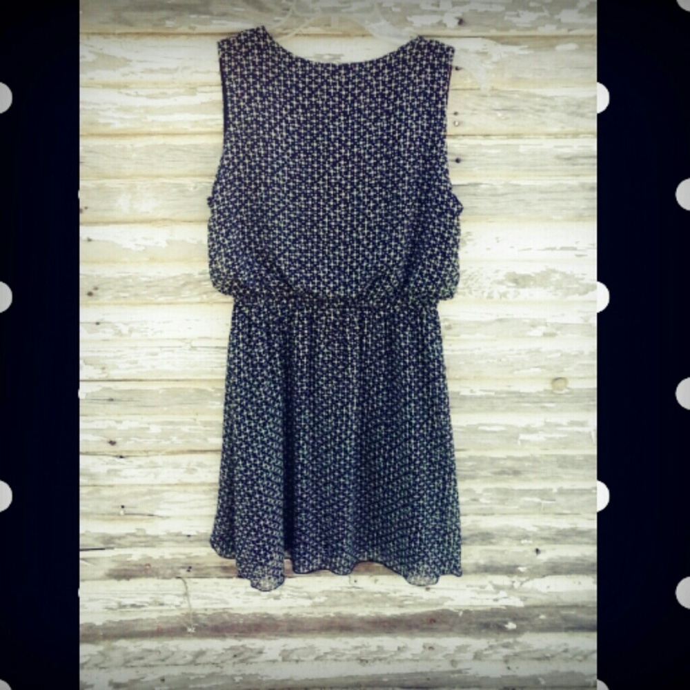 Black dress w/Olive triangles and white dots