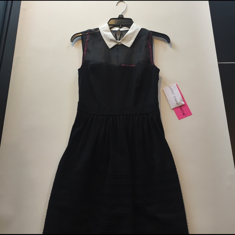 3/4 length black dress with white collar