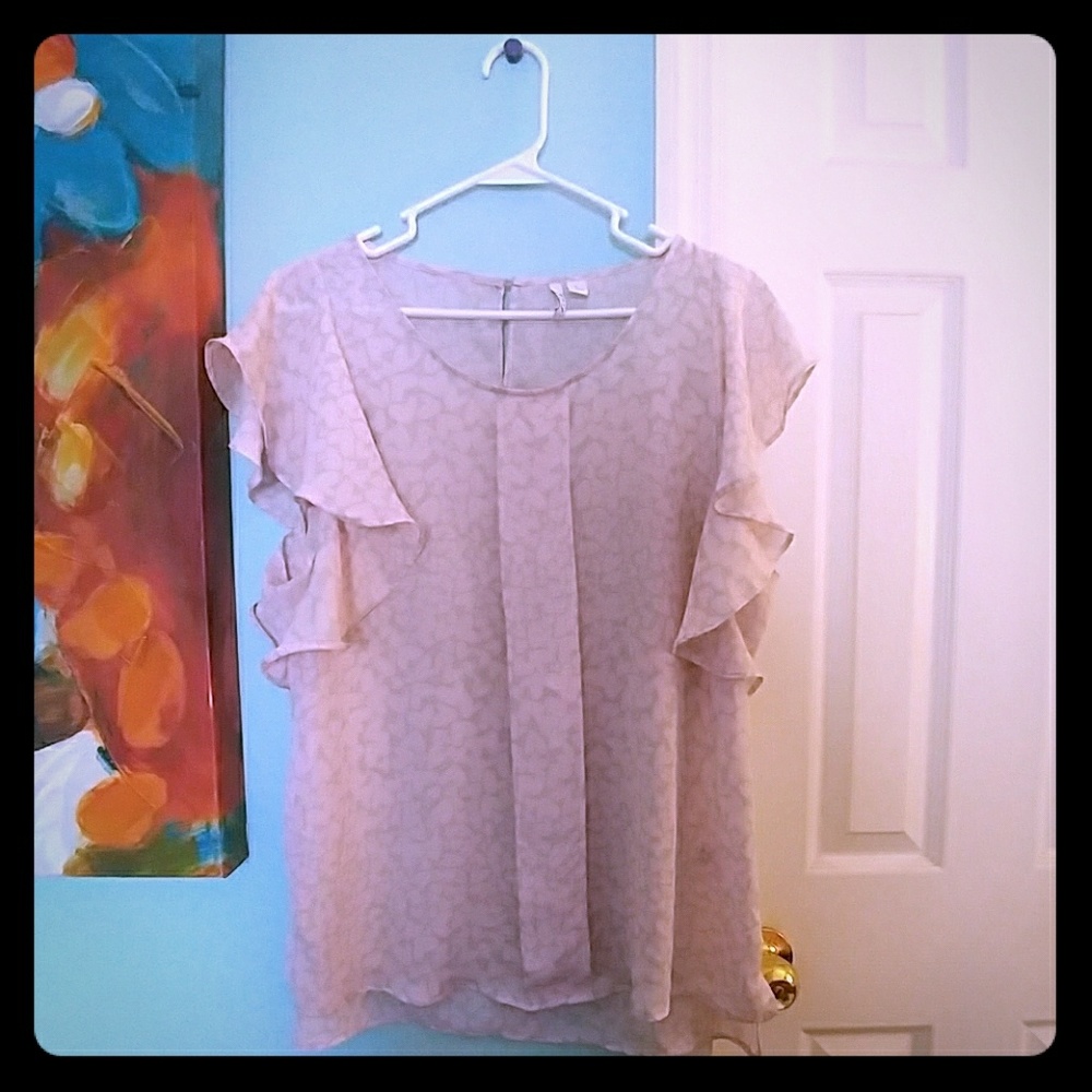 Elle pale pink and grey heart top