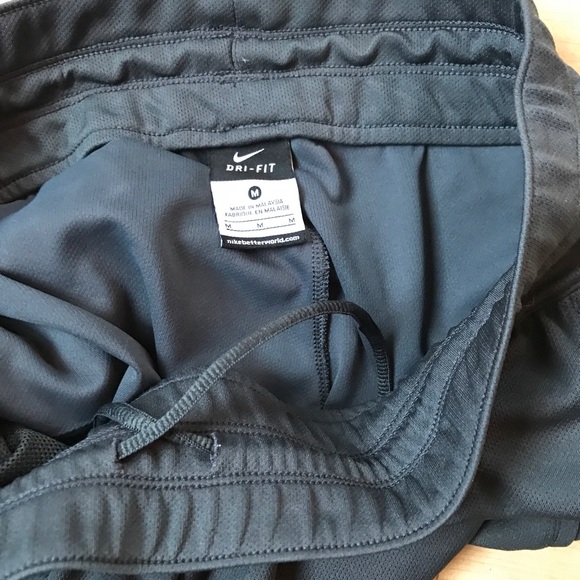 Nike Dry Fit Workout Pants - Picture 3 of 3