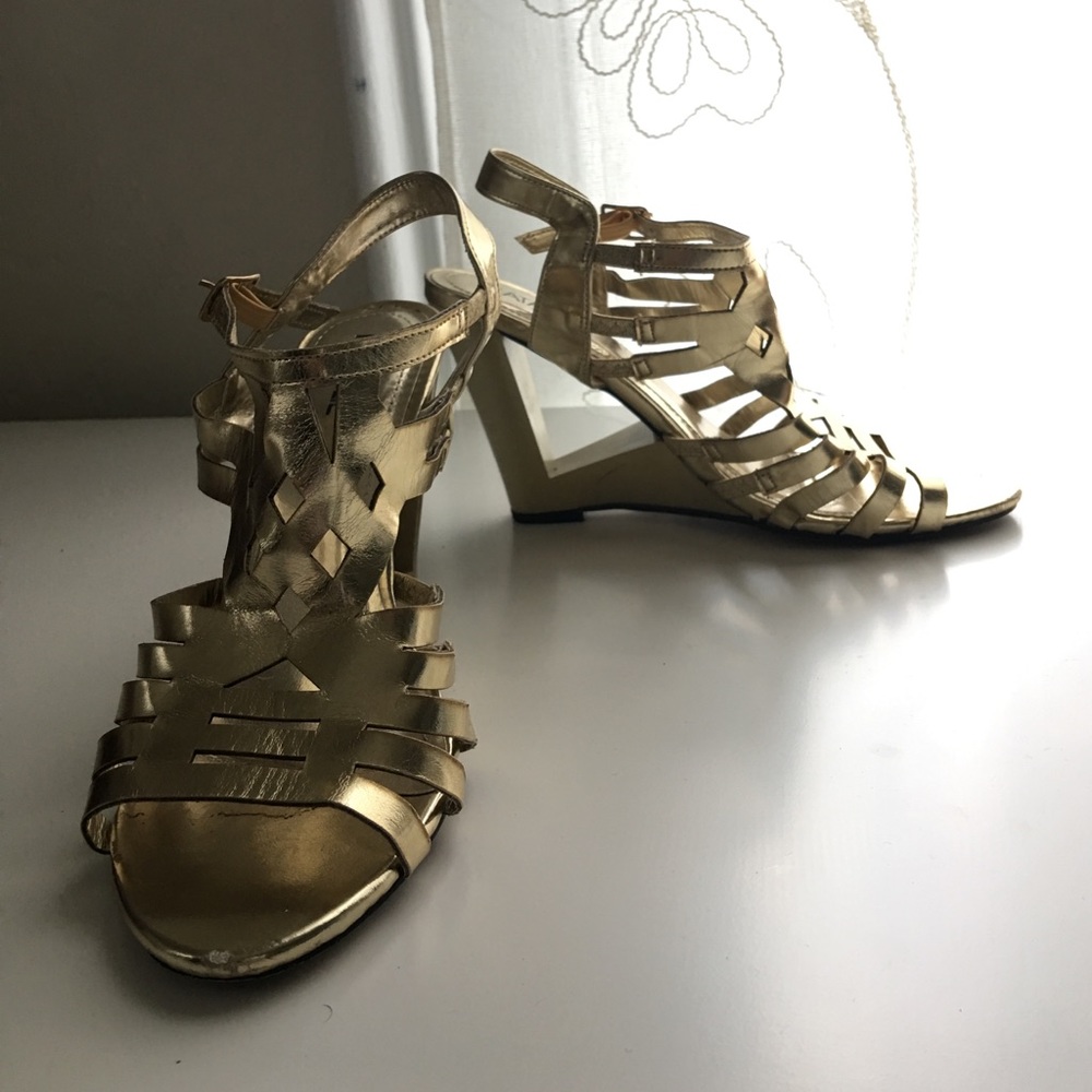 Comfortable Gold Heels