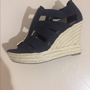 Black strappy wedges