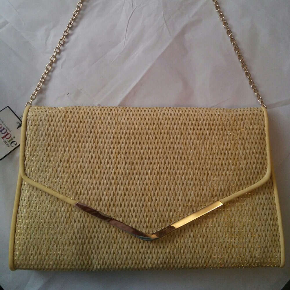 Pretty woven crossbody