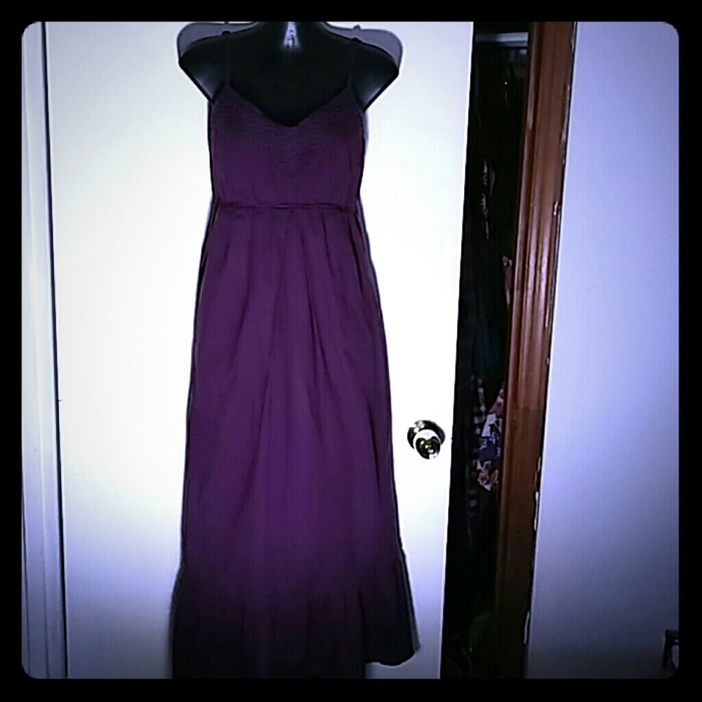 Maternity Old Navy crochet  V neck Maxi Dress