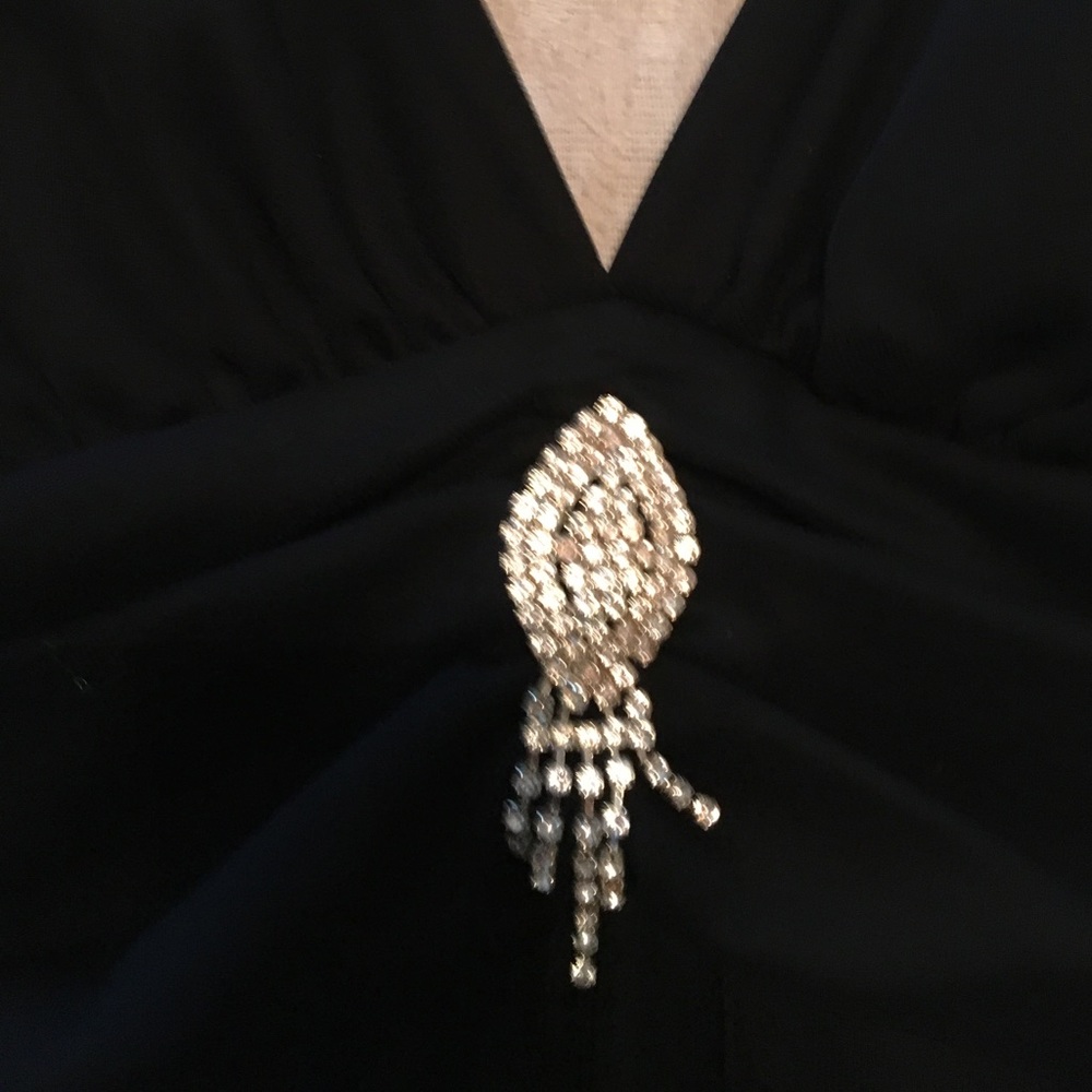 Dress - Picture 4 of 5